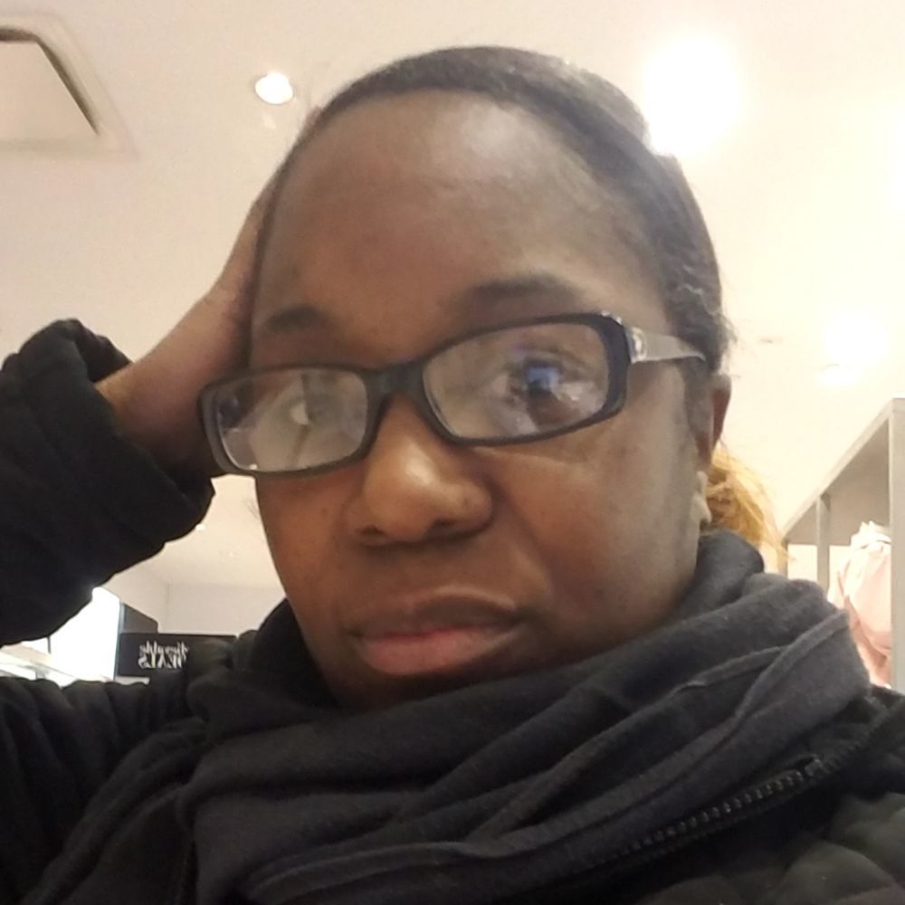 Meet your Posher, Lakisha